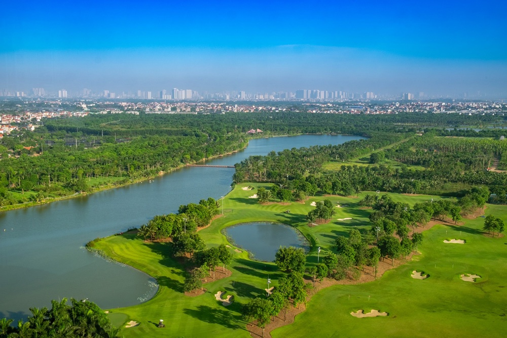 Hoàng hôn tại Hồ Thiên Nga